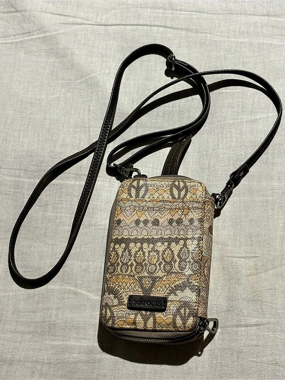 Sakroots Artist Circle Smartphone Crossbody Wallet Brown & Multicolor